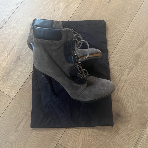 Guiseppe Zanotti Booties Size 38.5